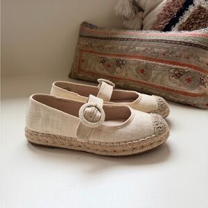 NWOT Bandolino Linen Crochet Toe Espadrille Mary Janes - 6.5